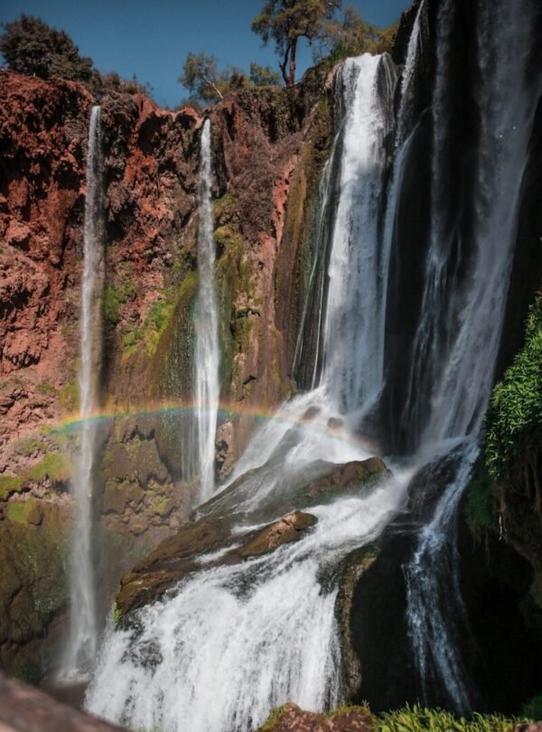 waterfalls at daytime