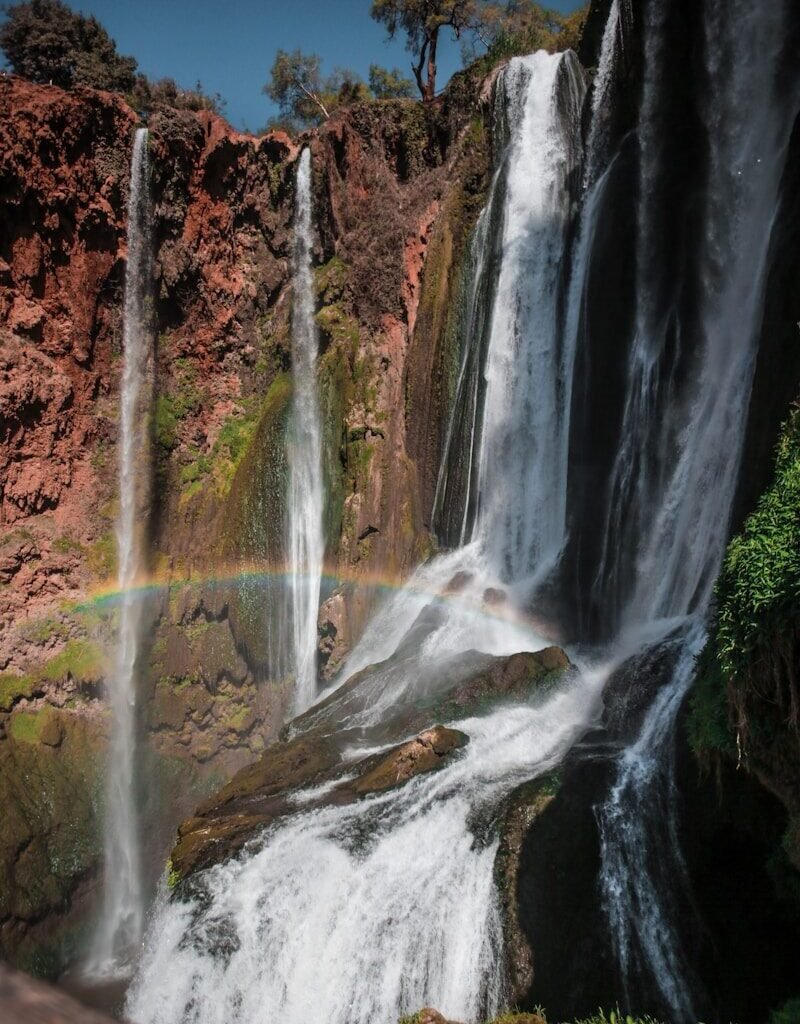 waterfalls at daytime
